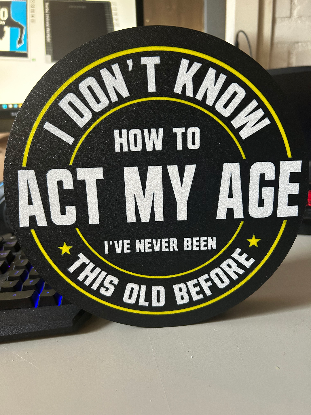 Novelty lamp
